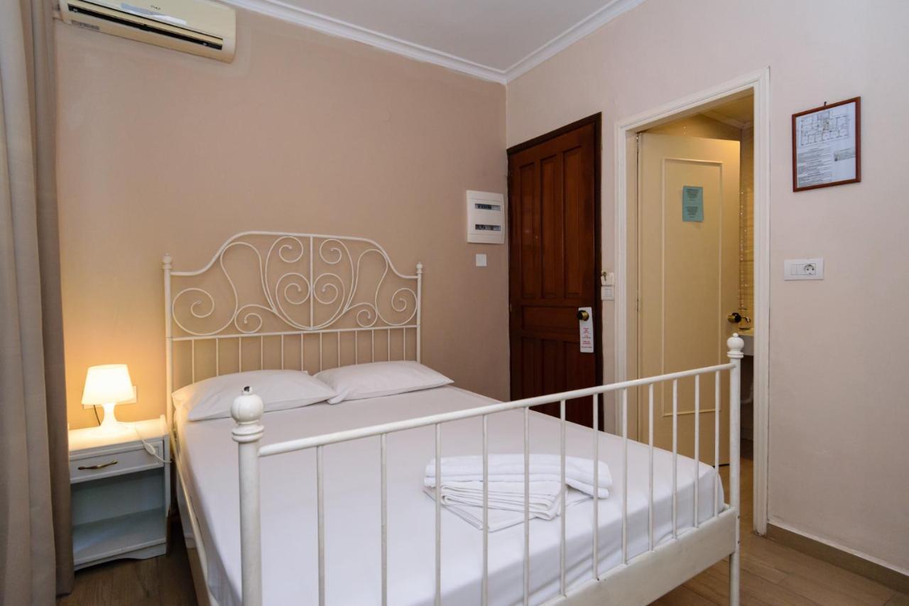 Archontiki City Hotel Chrissi Akti Chania Exterior foto