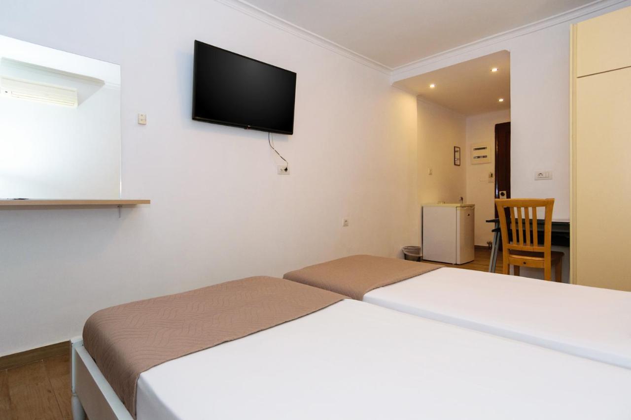 Archontiki City Hotel Chrissi Akti Chania Exterior foto