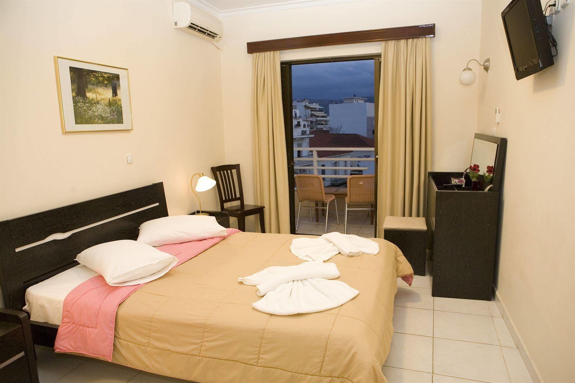 Archontiki City Hotel Chrissi Akti Chania Exterior foto